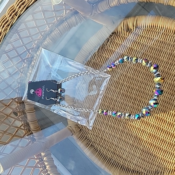 Paparazzi irredescent bead necklace,  earrings, and bracelets set - Picture 2 of 7